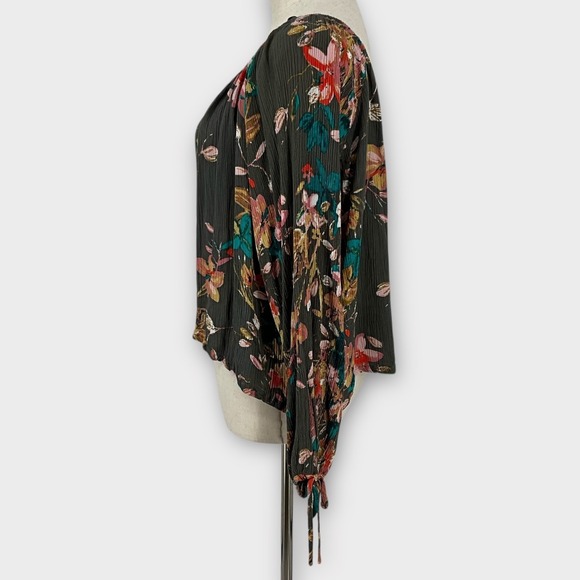 ONeill Women's Gray Floral Print Pleated Long‎ Sleeve Blouse Top Size M - Picture 3 of 8